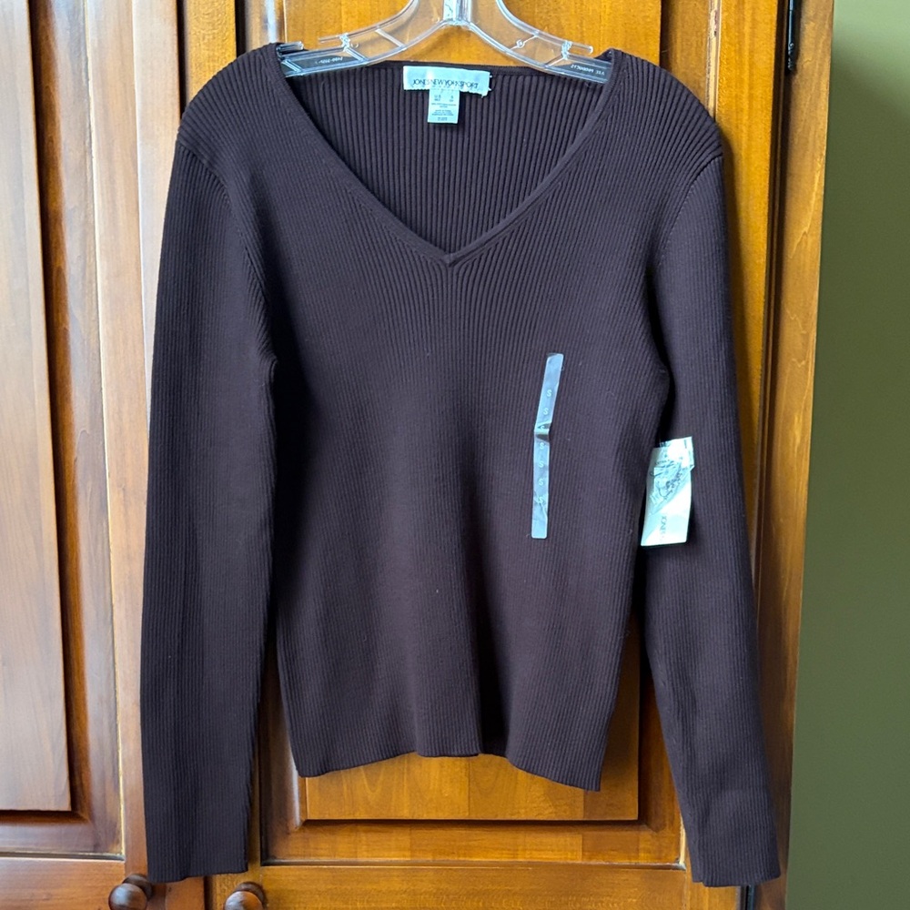 Brown Jones New York Sport V-Neck Sweater